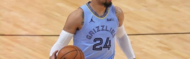 开云app-美媒预测可能诞生的大交易 76人拉三方换利拉德