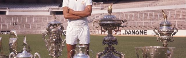 开云体育-【人物】阿曼西奥：皇马右路主宰，后卫的“噩梦巫师”