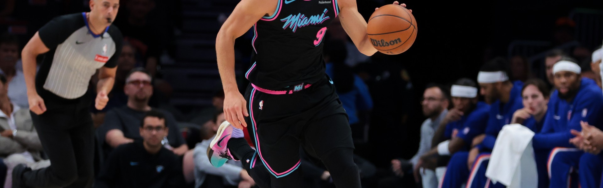 开云app-高效又全面！拉松首发26分钟 9中7砍下16分6板9助